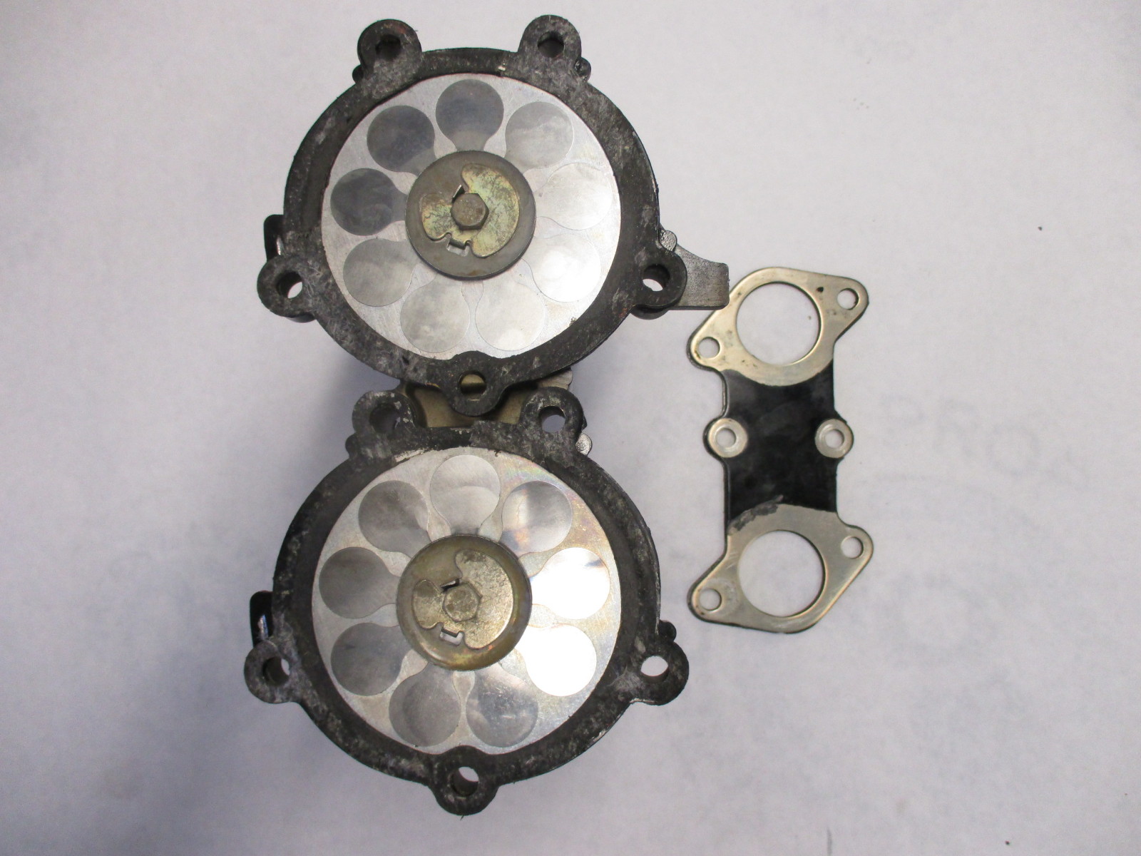 13545A1 Mercury Mariner Outboard Induction Manifold & Reed Block 42963A11 13460