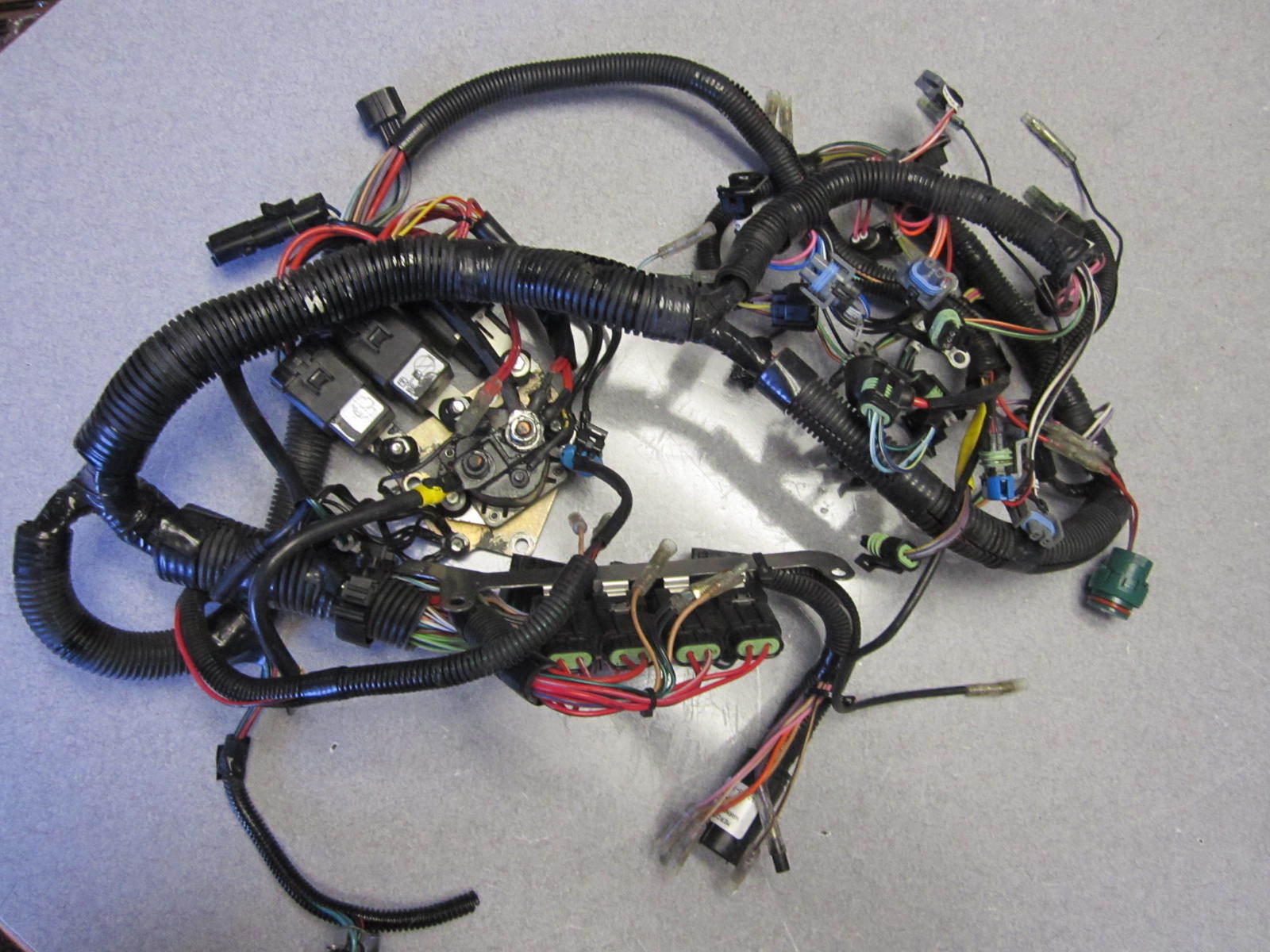 84-853330A2 Mercury Mariner 135 150Hp Outboard Engine Motor Wire Harness