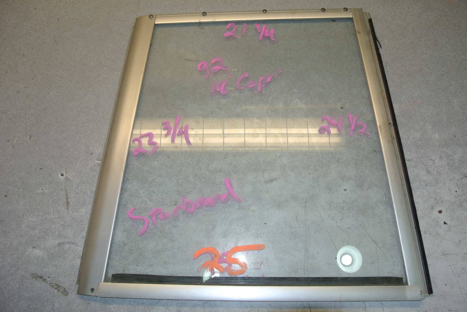 Bayliner Capri Starboard Right Side Windshield Front Window 21.25 x 25 x 23.75 x 24.5