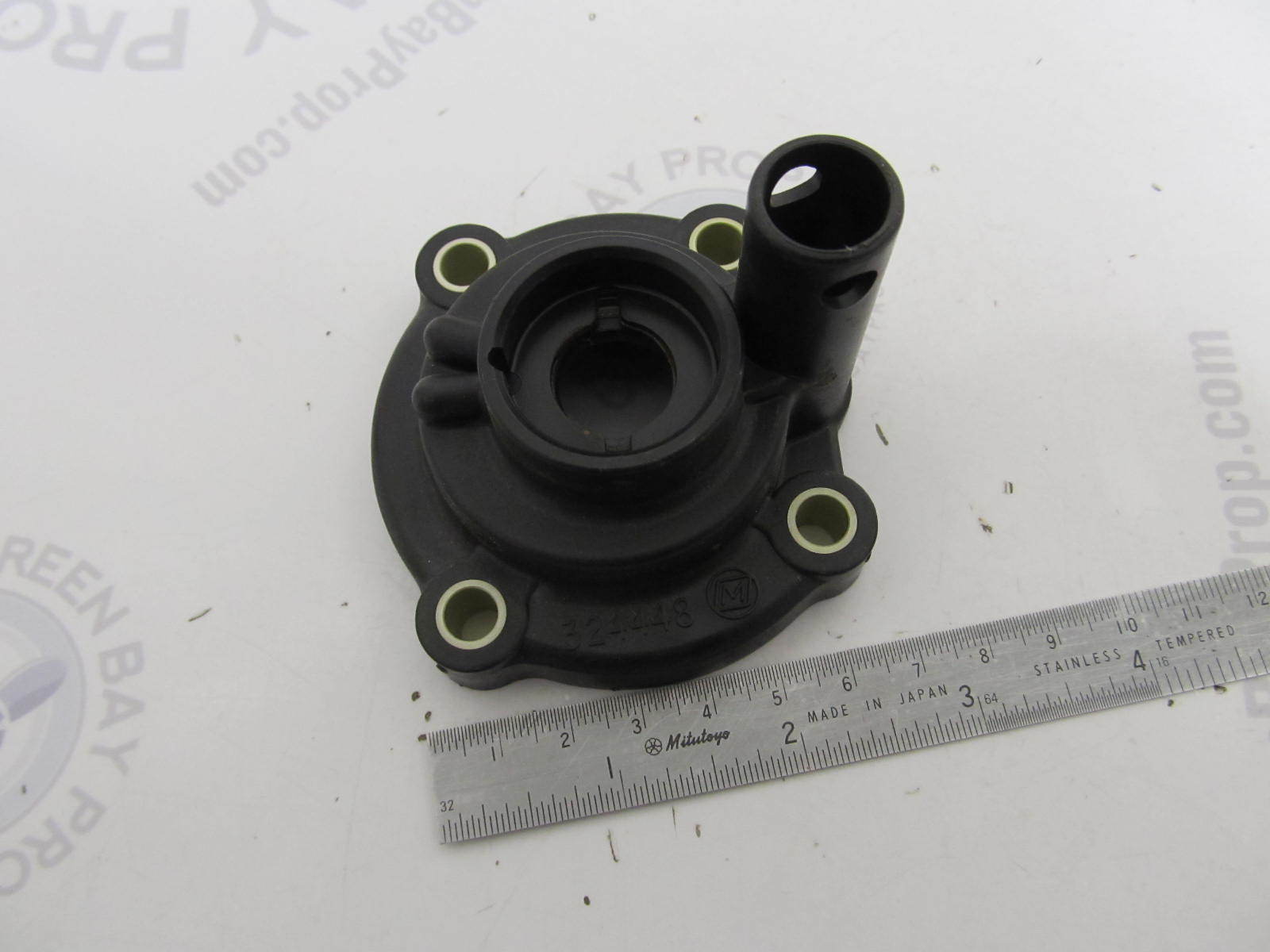 0324448 324448 OMC Evinrude Johnson 25-35 HP Water Pump Impeller Housing