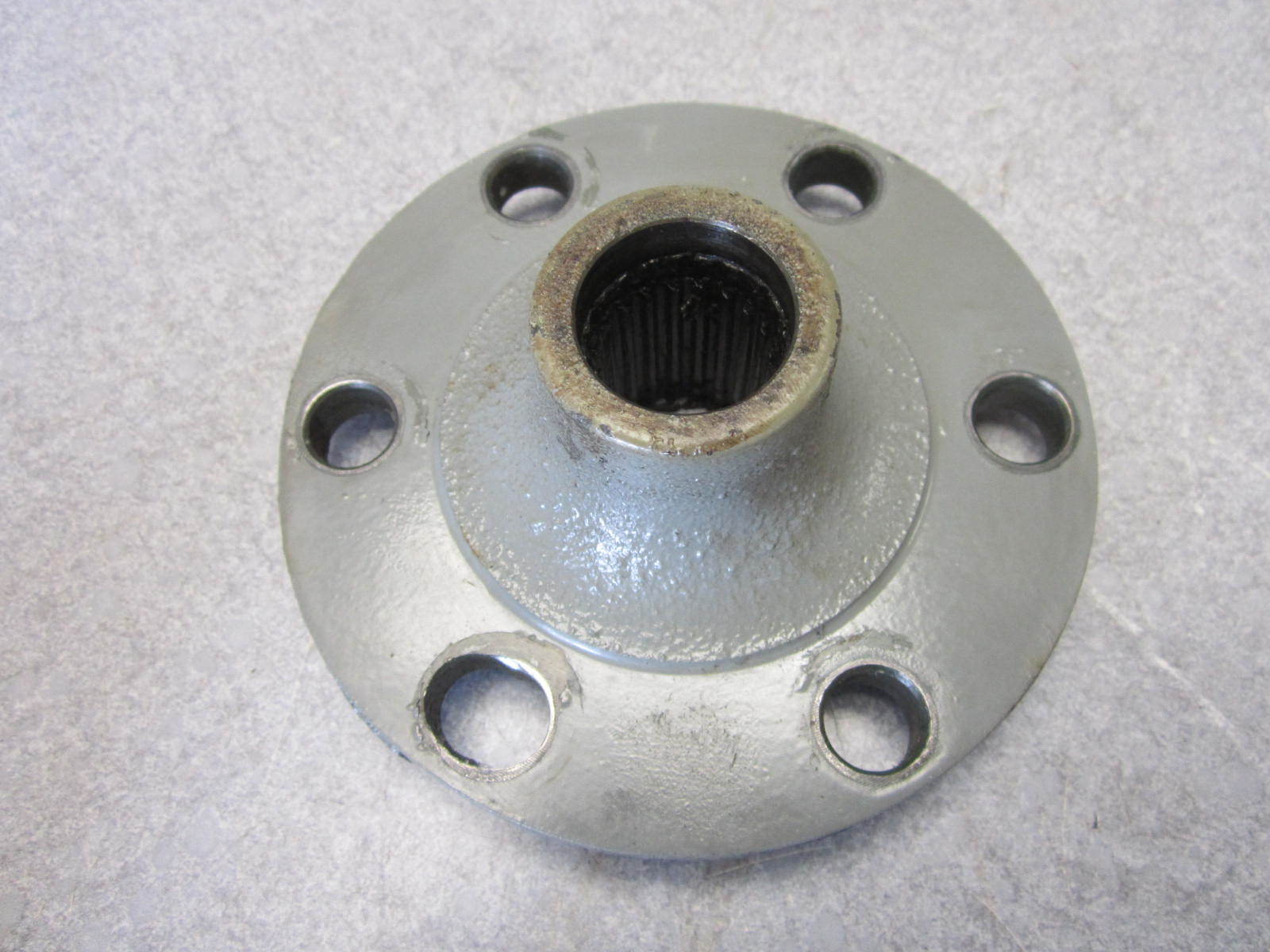 314683 OMC Chevy V8 305 307 350 Engine Flywheel Coupler 20 Spline