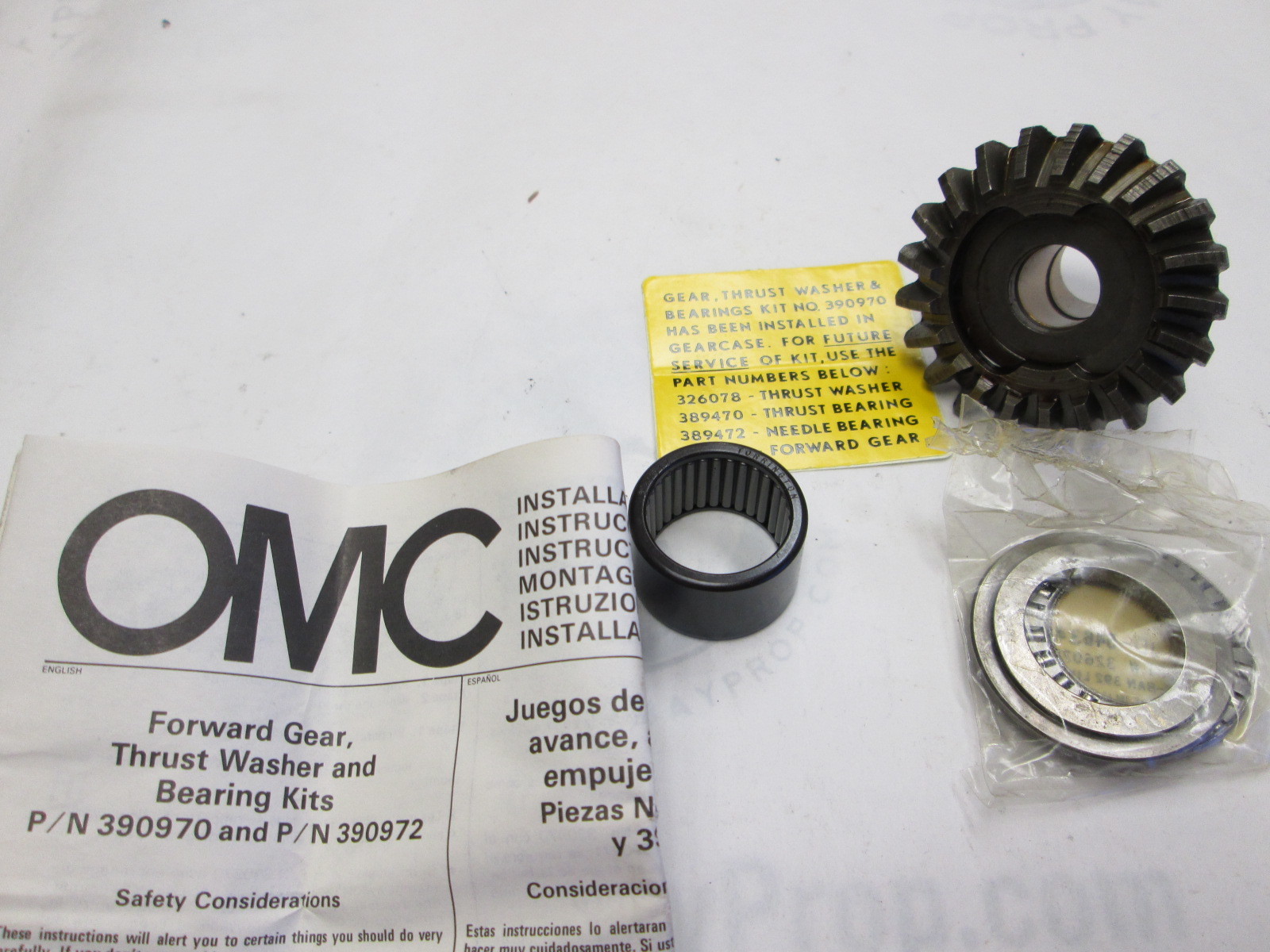 0390970 390970 378079 OMC Evinrude Johnson Forward Gear & Bushing 18-25 Hp