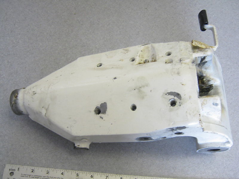 326195 350783 Johnson Evinrude 48 50 55 HP Center Tilt Swivel Bracket