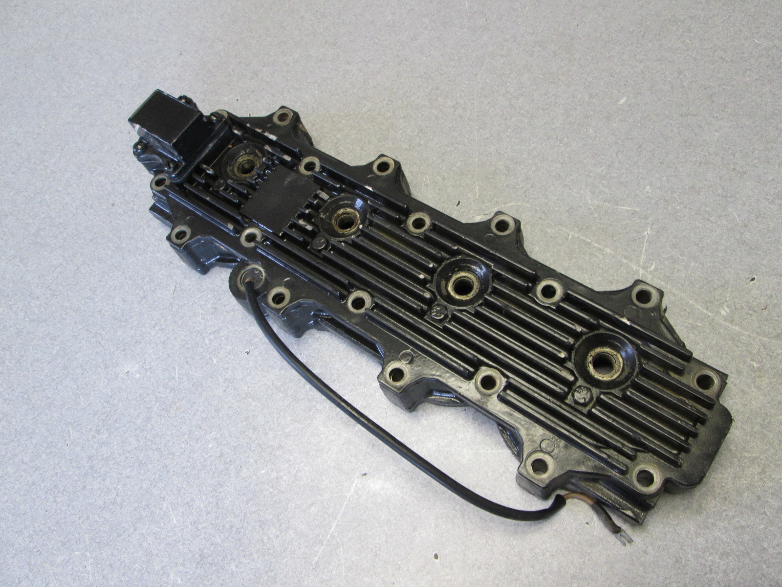 F720518  900-819777T 4 Force Outboard Cylinder Head 120 Hp 1990-1994