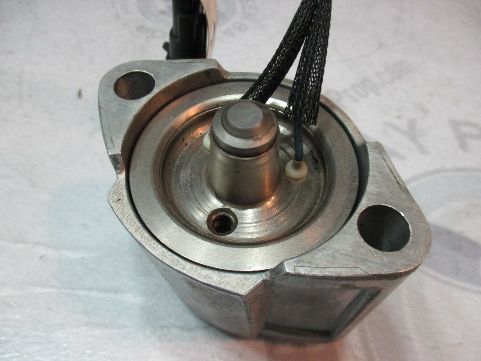 5007347 Fuel Injector ETec Evinrude Outboard V6 60 Degree Nozzle Seat