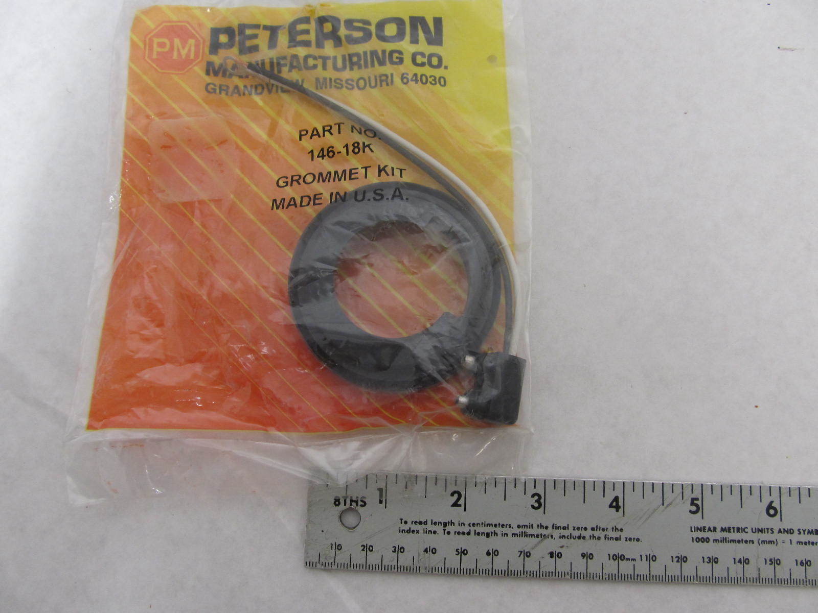 146-18K Peterson Manufacturing Round Trailer Light Grommet Kit