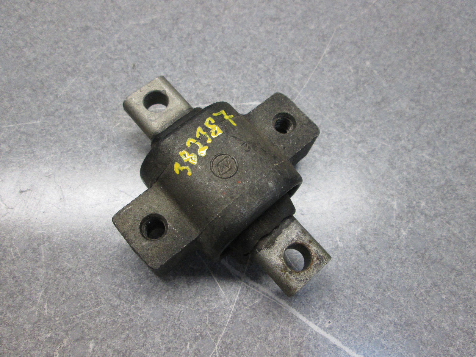 382387 Lower Exhaust Housing Rubber Mount for Evinrude Johnson 55 60 Hp Outboard