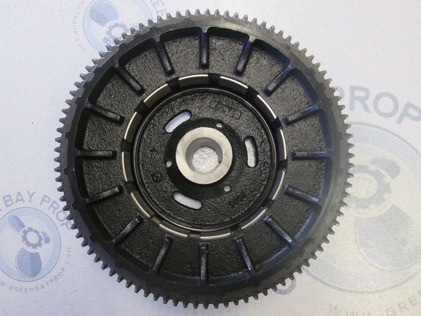 0586964 586964 Evinrude ETec 40-90 Hp Outboard Flywheel 0586765