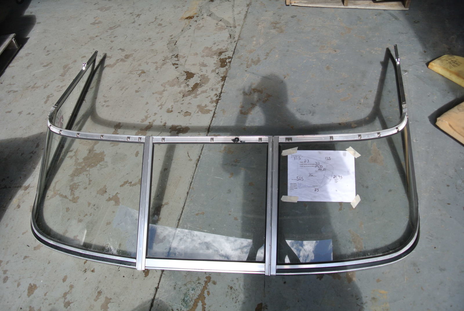 Rinker 206 Captiva Boat Curved Glass Walk Through Windshield