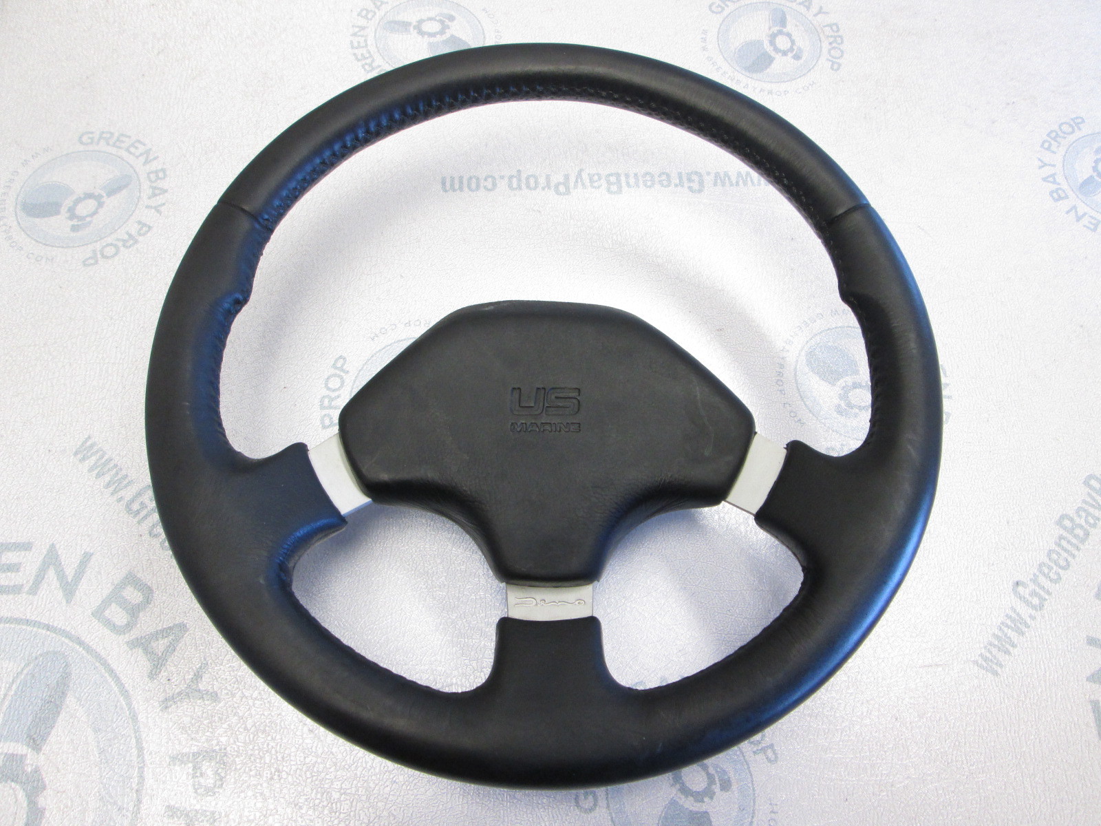 Bayliner Capri Dino Black Grip Boat Steering Wheel Green Bay