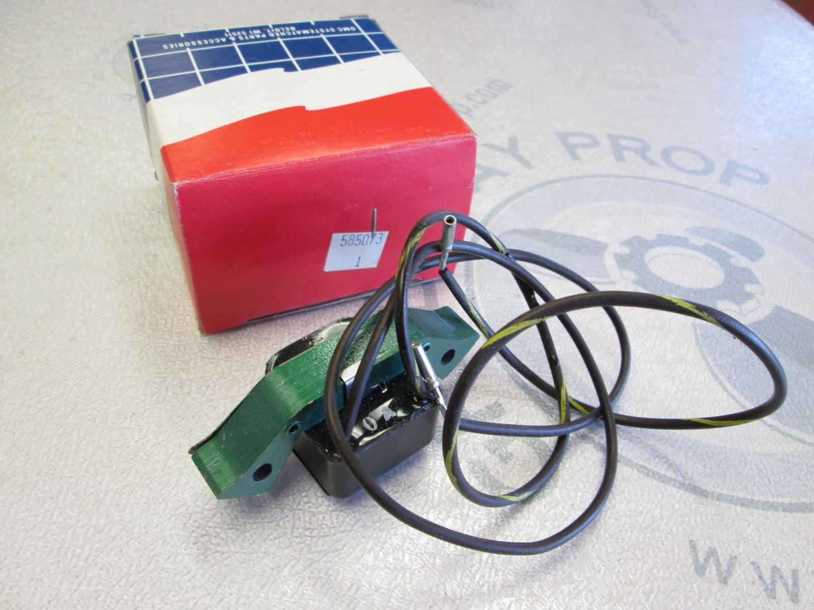 0585073 585073 OMC Evinrude Johnson Coil and Lamination Assy 40-50 HP