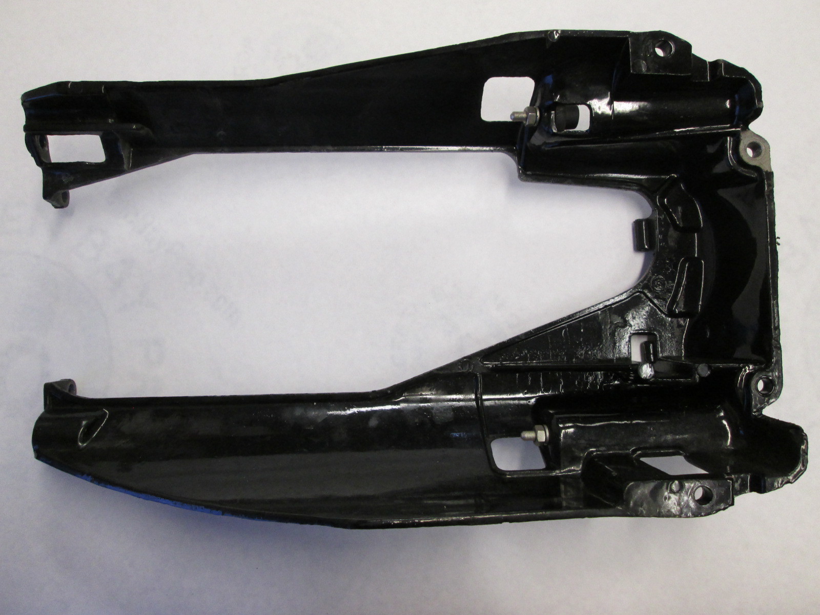 86472 Mercury Mariner 90140 Hp Outboard Top Cowl Support Rear Bracket