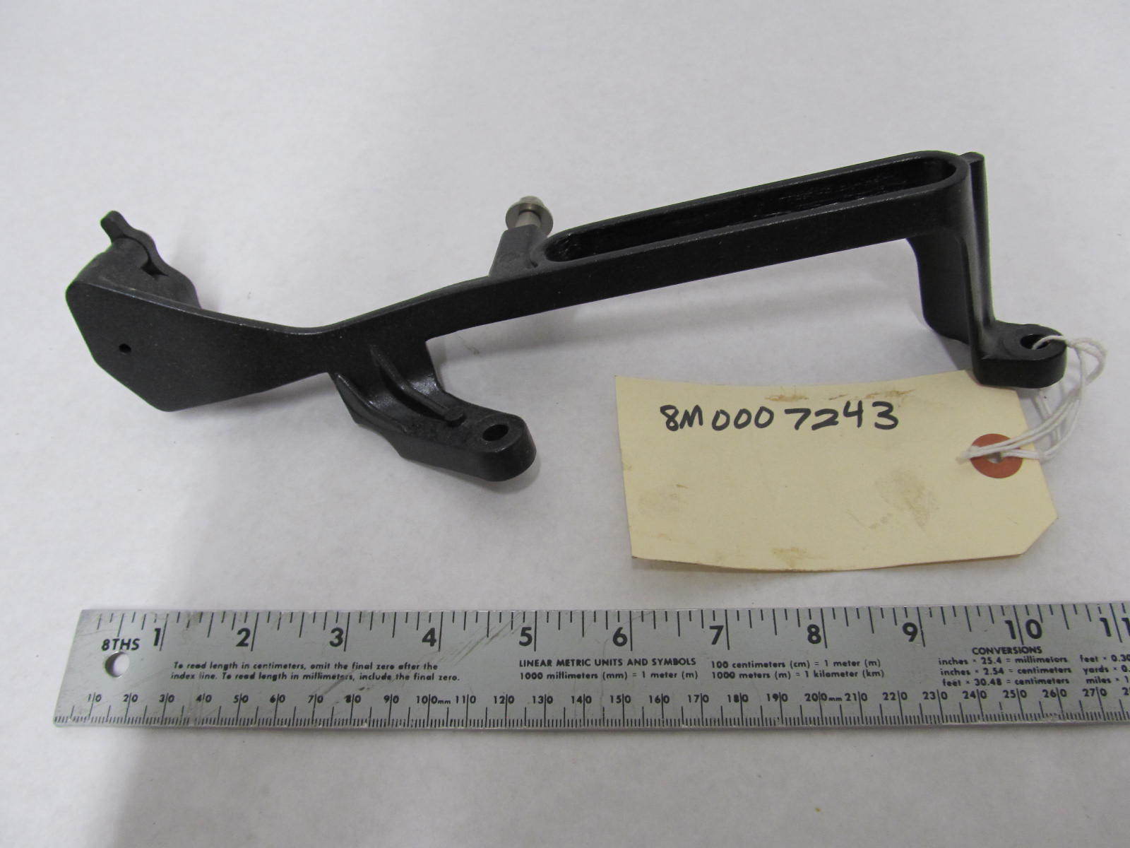 8M0007243 Bracket for 30-60 EFI Quicksilver Outboard Engines