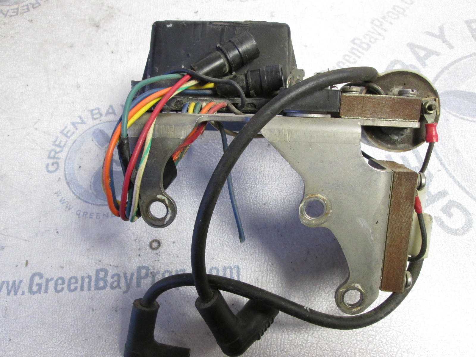 F510475 Ignition Coil & CDI Module 300-F529301 300-888789 Chrysler Force 35 50HP