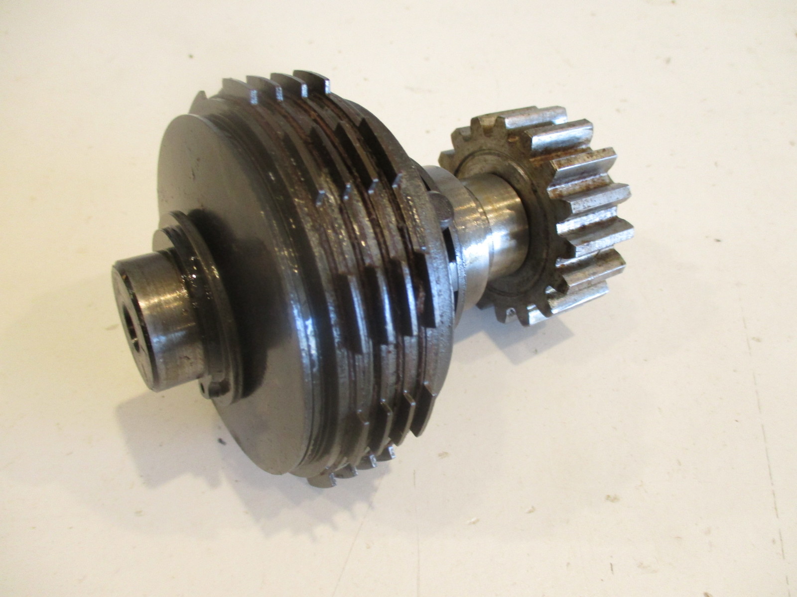 0983303 OMC Stringer Intermediate Housing Tilt Clutch Shaft & Clutch