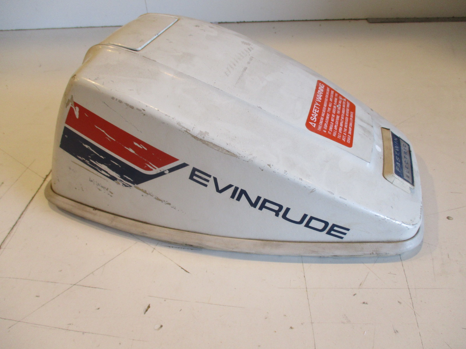 1974 15 HP Johnson Evinrude Outboard Cowl Engine Cover White FASTWIN ELECTRIC
