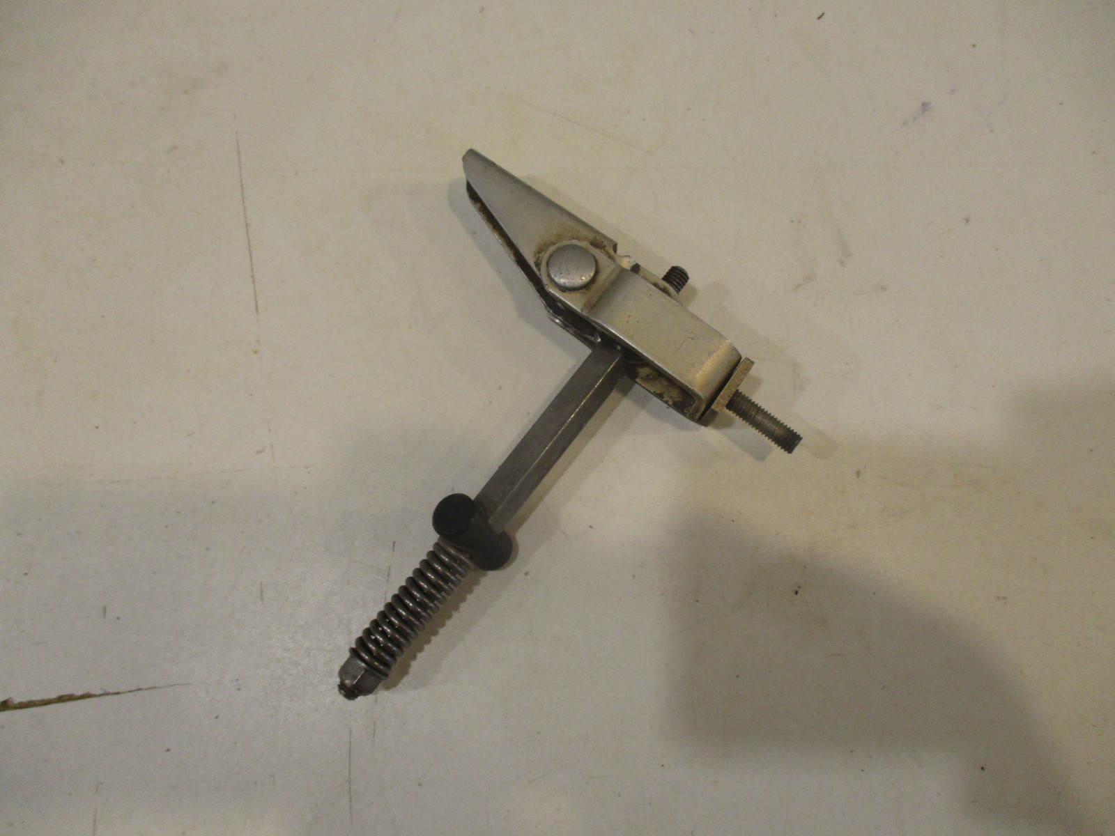 46785A 5 Cowl Latch Mercury V6 Outboard 135 150 175 200 225 Clam Shell