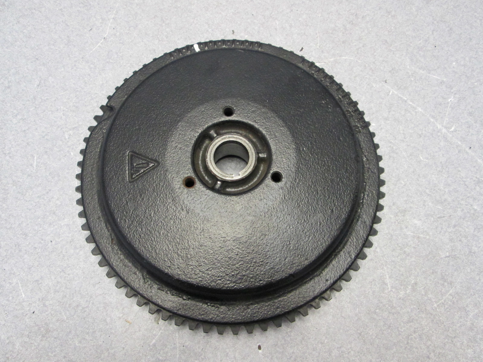 584360 Johnson Evinrude OMC 4070 HP 3 Cylinder Outboard Flywheel