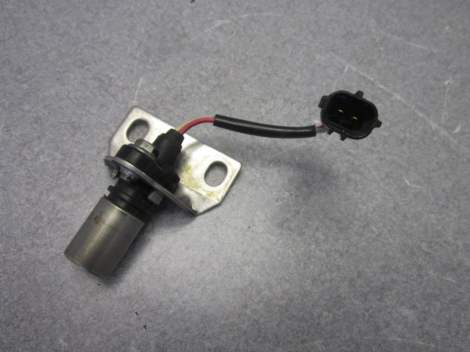 821909 Mercury Outboard Crankcase Sensor for 3.0L 225 250 300 Hp