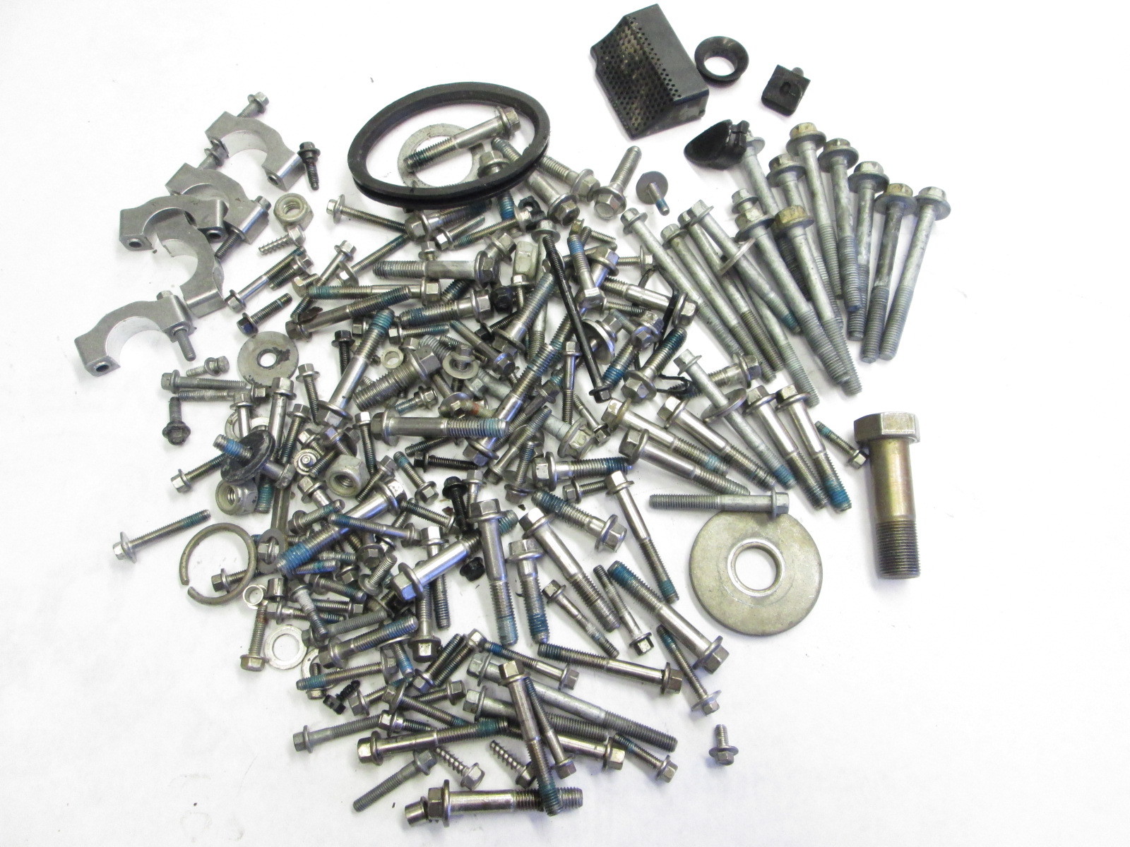 thumbnail image 2 of Quicksilver 8M0170717 Service Repair Kit For Mercury 150 HP 4-Stroke Outboard (S/N 1B905505 & Up) 2 of 12