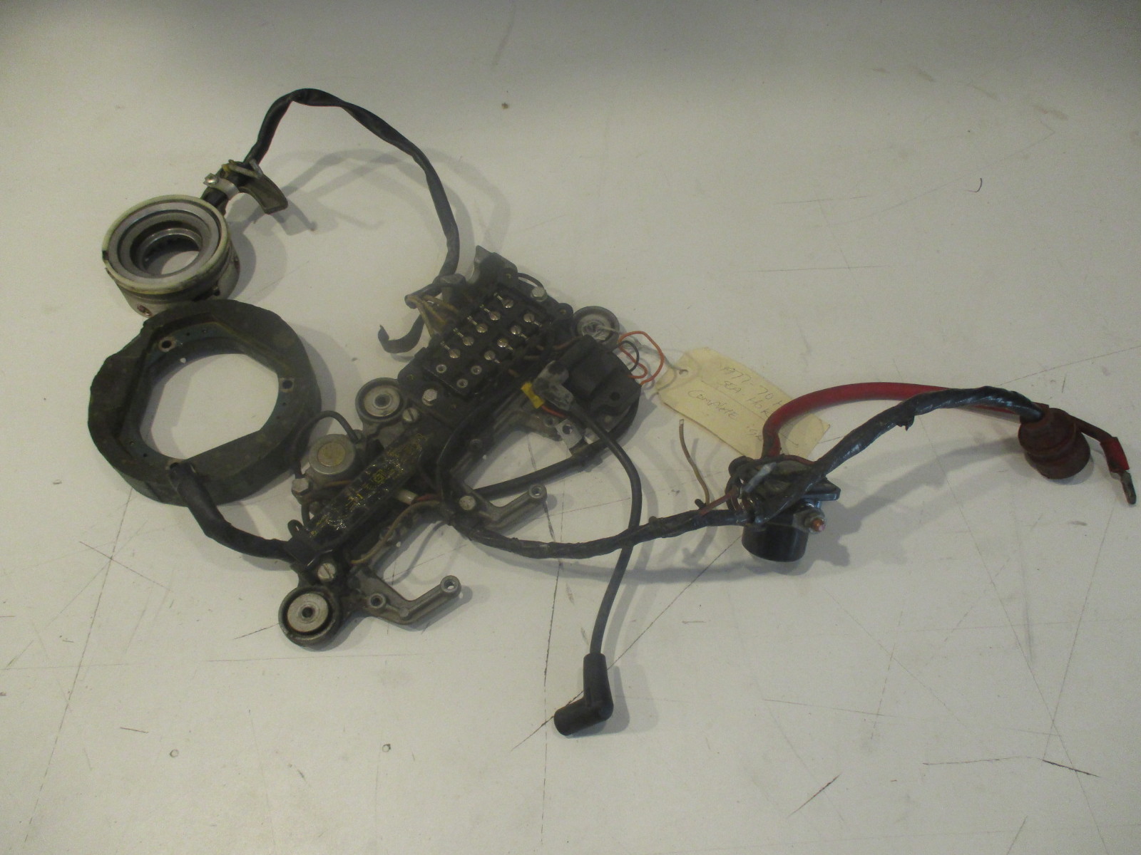 581235 Stator Ignition Assembly and Harness Evinrude Johnson 1977 70HP Seahorse