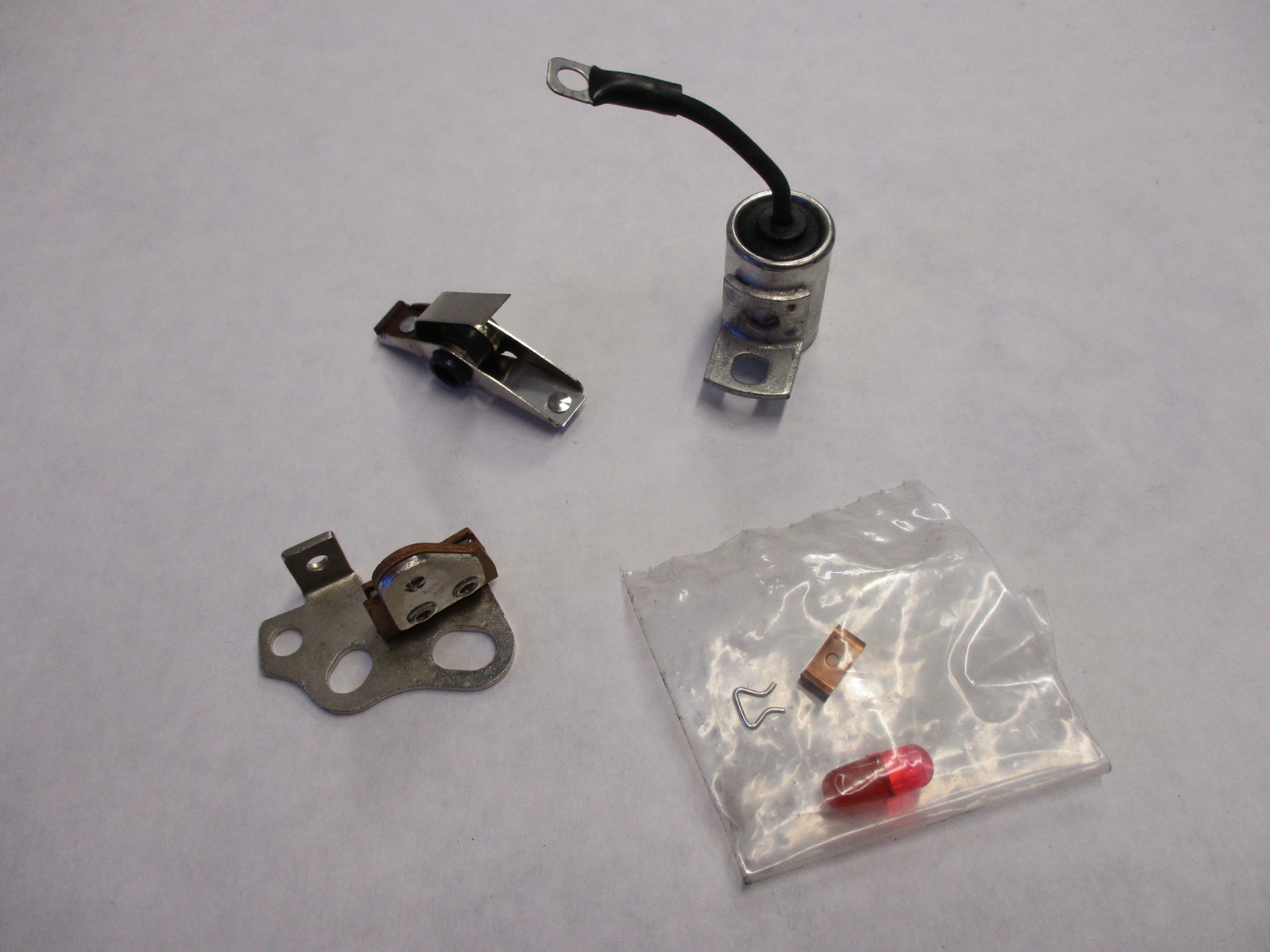 18-5002 ONE HALF of a Sierra Tune-Up Kit for Evinrude Johnson 18-40 Hp 172523