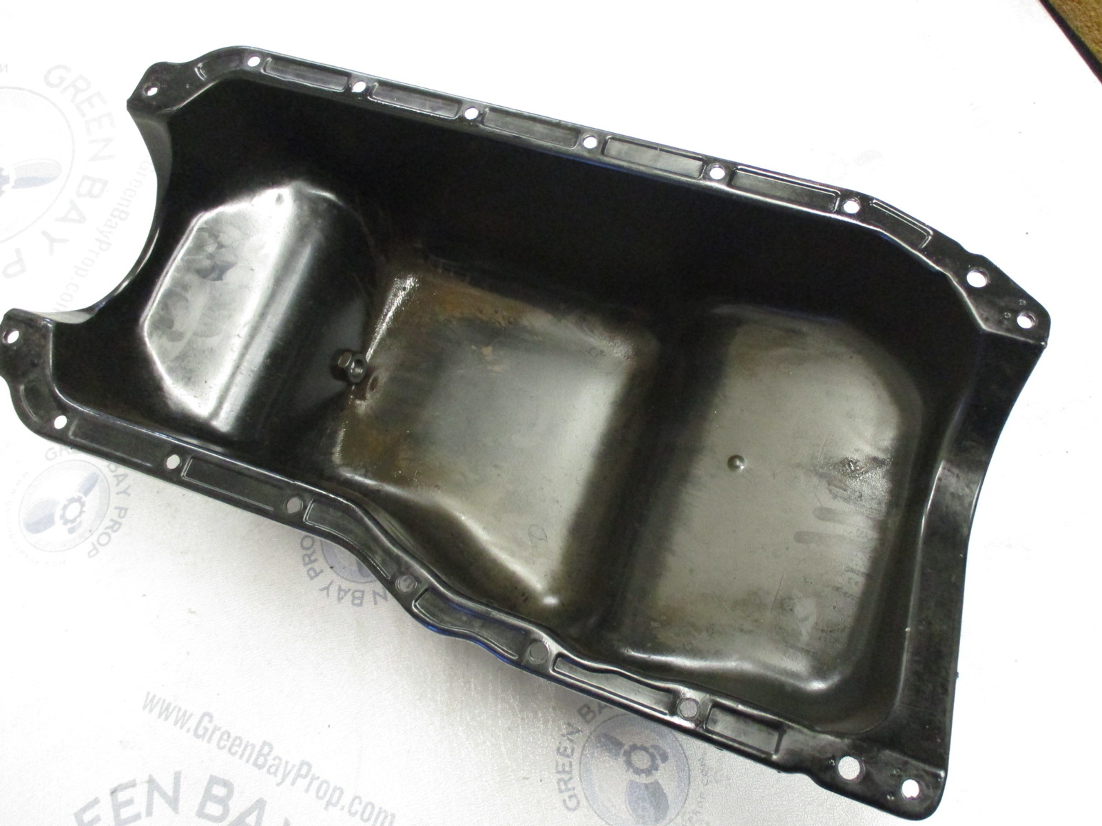 0986756 3854015  Volvo Penta SX 3.0L 4 Cyl Stern Drive Oil Pan Sump