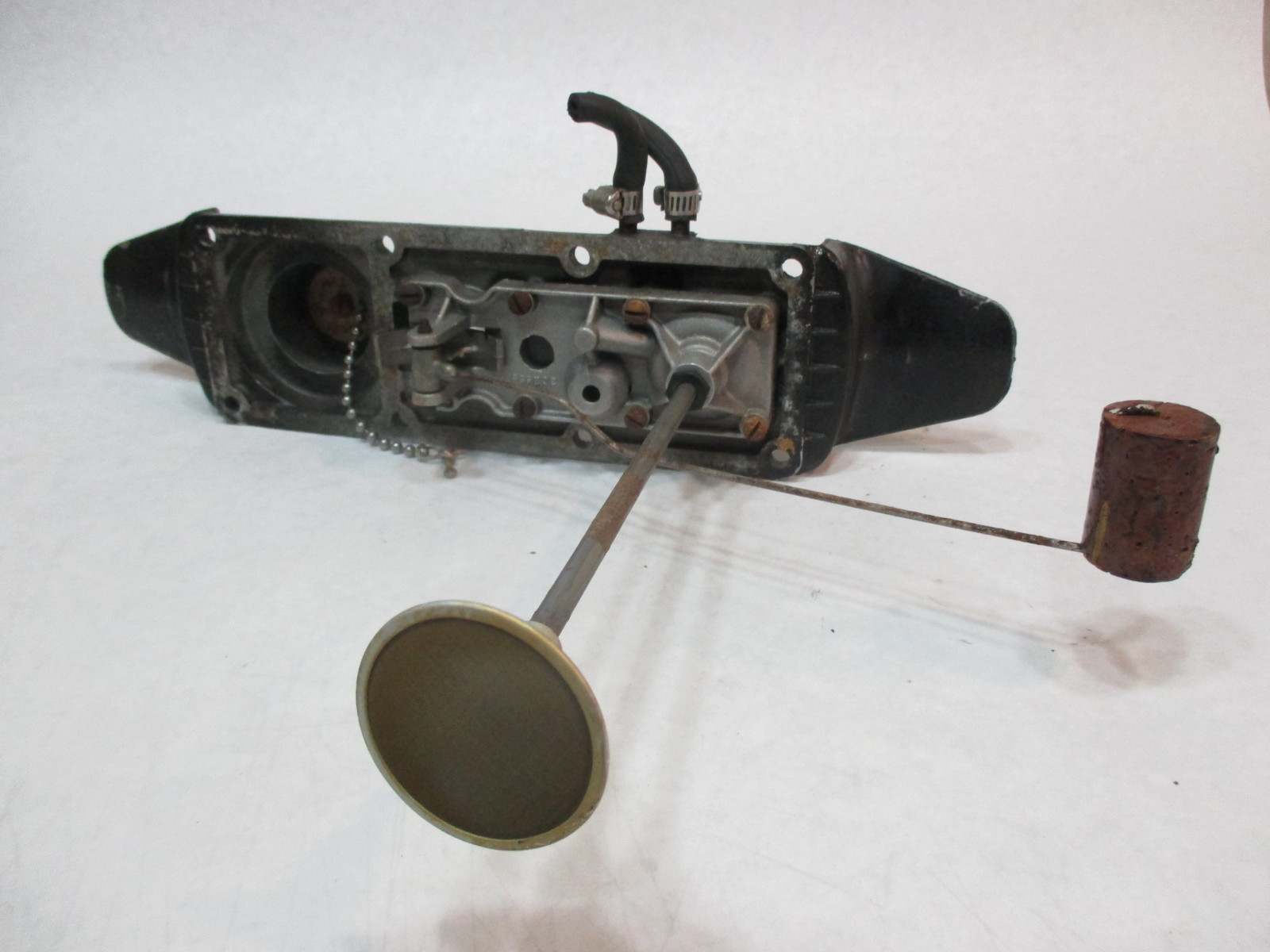 Johnson Evinrude OMC Pressure Tank cover with Fuel Cap 376986 Casting 302555 Green Bay