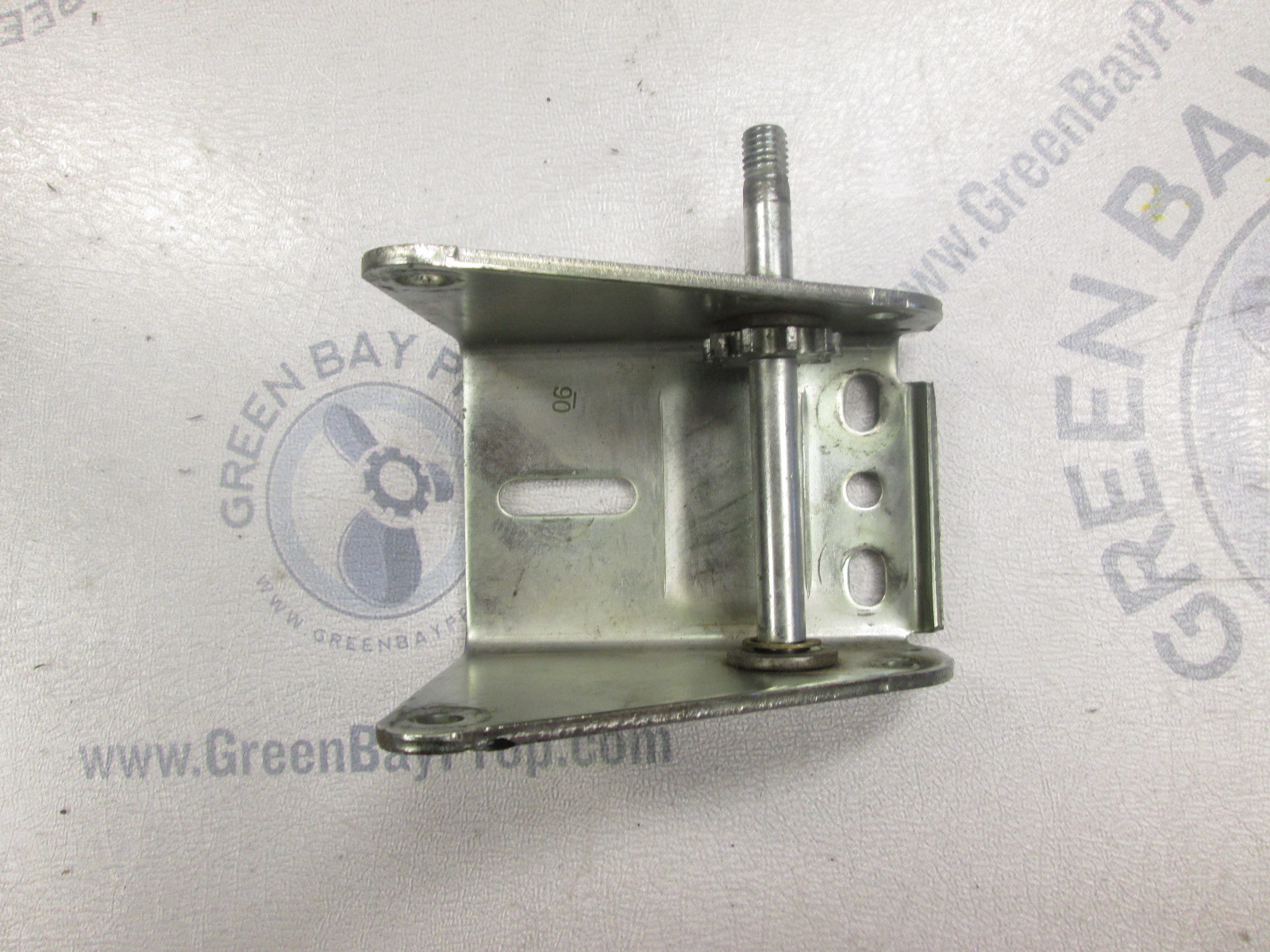 Fulton T1801 Winch Base with Crankshaft and Sprocket Green Bay