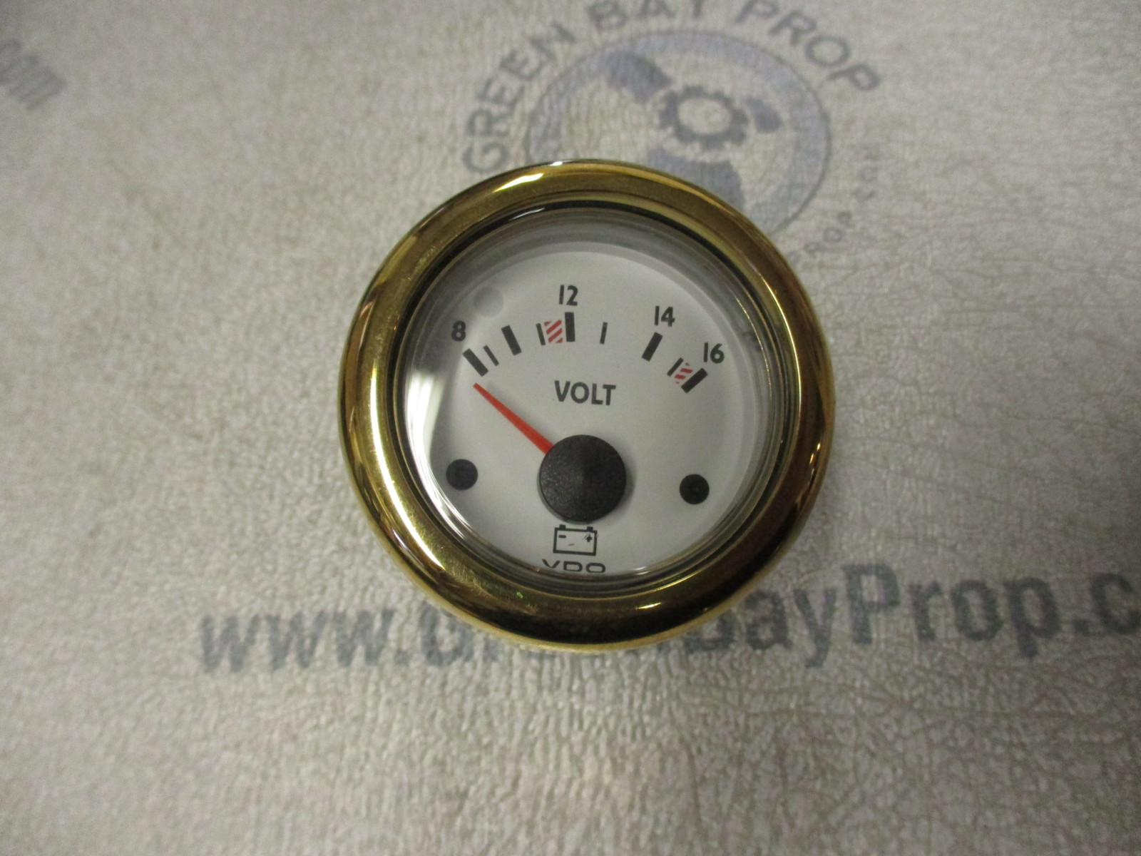V3325151 New VDO Voltmeter 816V OLW 12V White/Gold 2" Green Bay