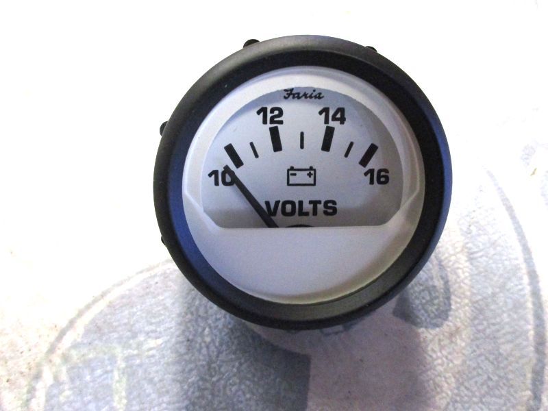 VP9136D Faria White & Black Volt Voltage Volts Gauge Green Bay