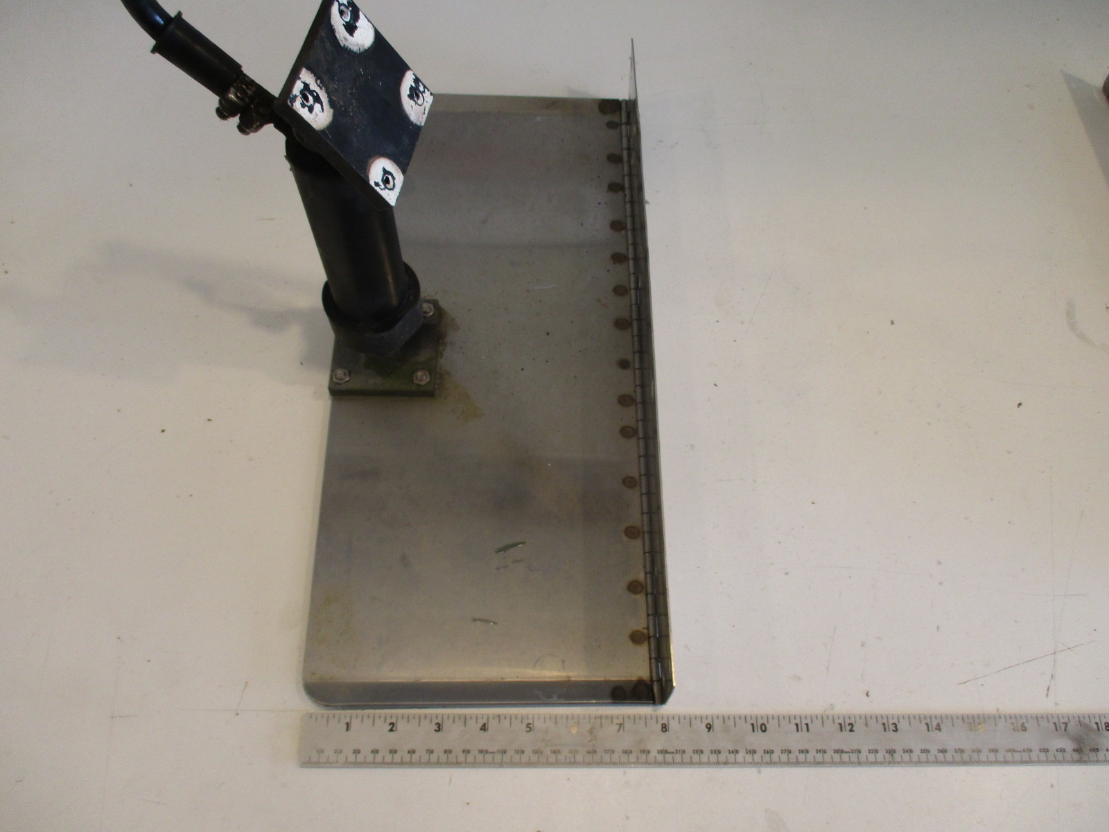 Boat Leveler MFG Boat Hydraulic Trim Tab System 18" x 7 3/4" Green