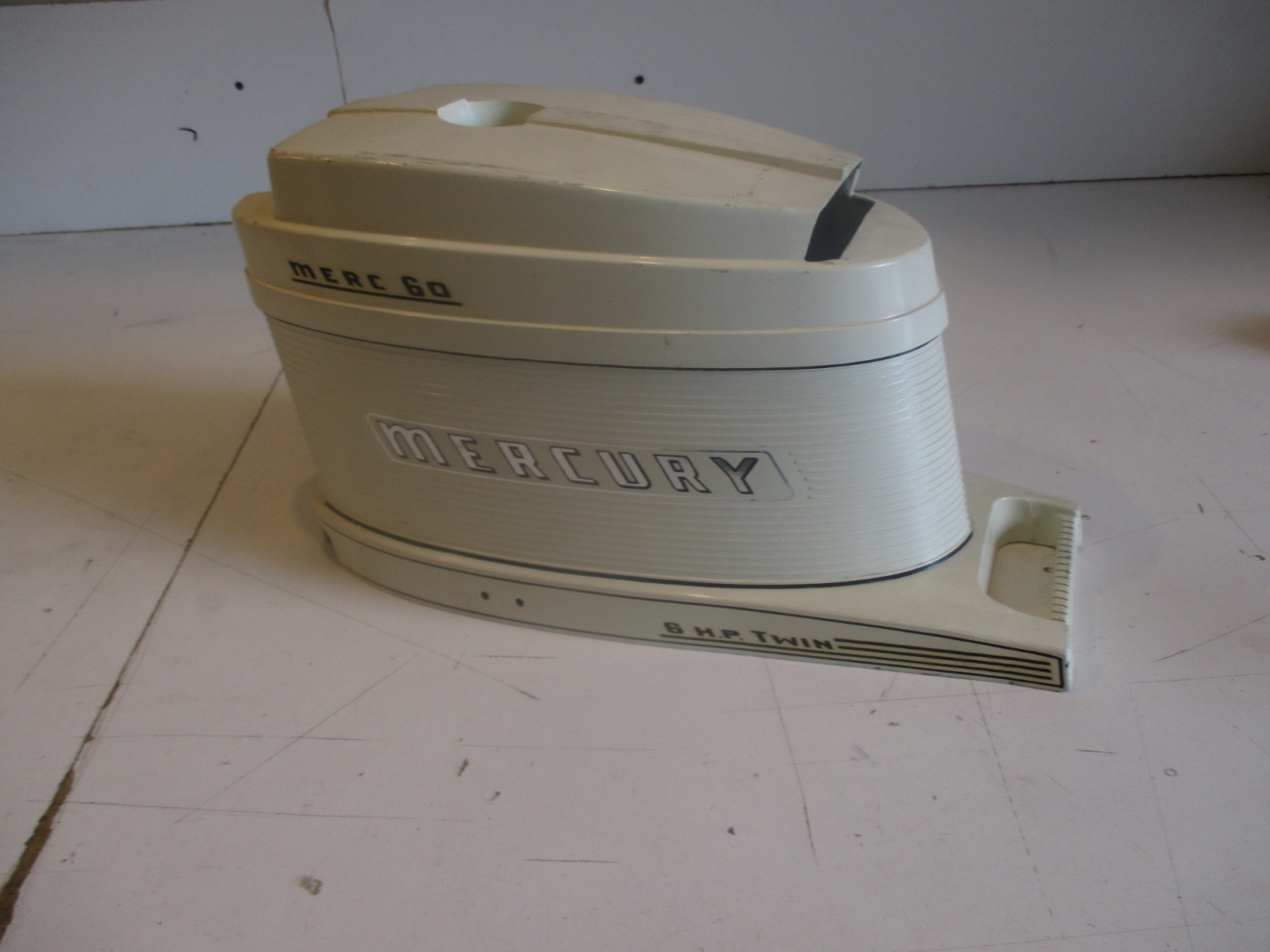 191-1827A1 Fits Mercury Kiekhaefer Outboard Merc 60 6 HP Twin Top Cowl White