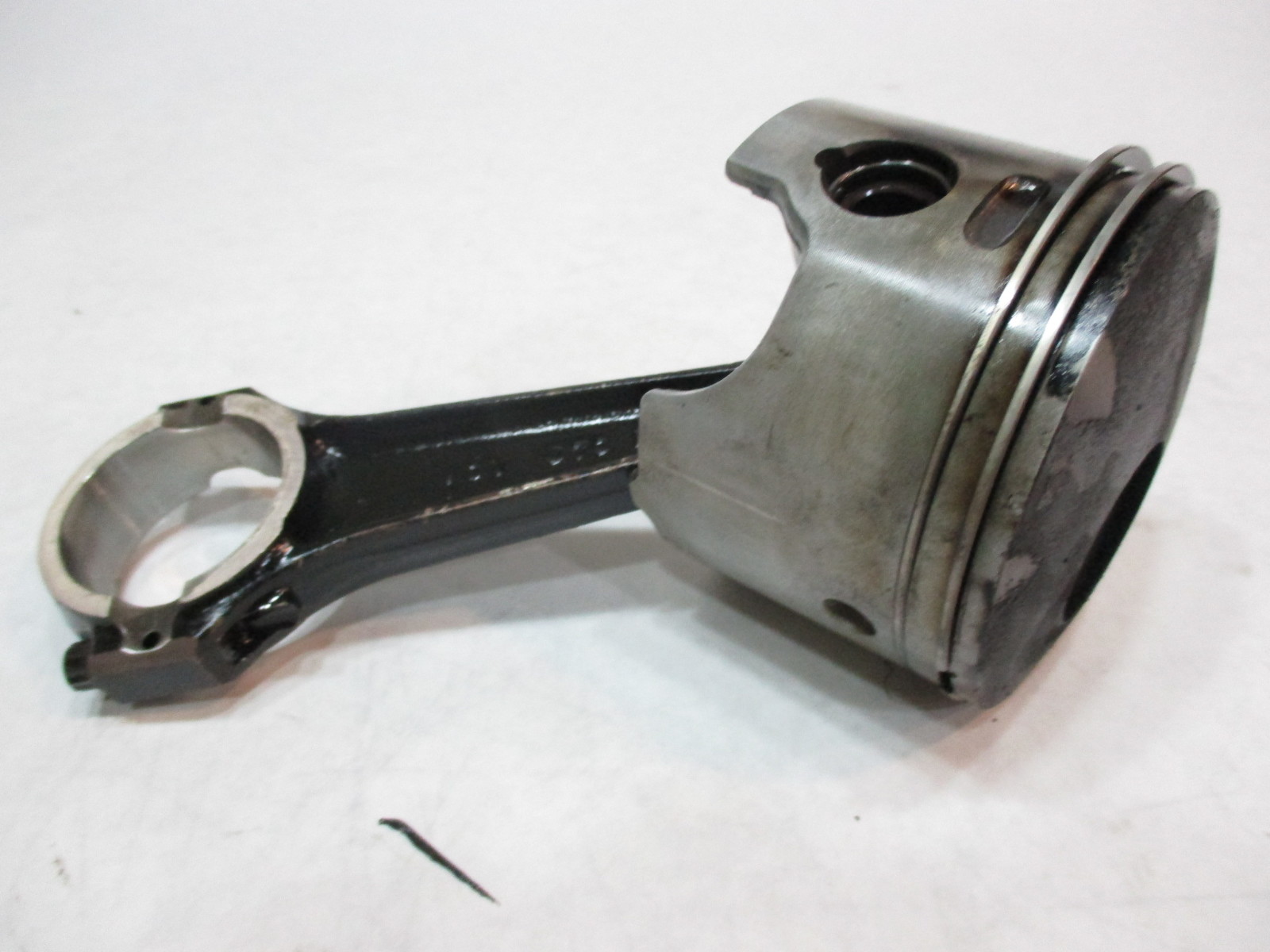 5000813 Evinrude Johnson 75-115 Hp Outboard Piston & Connecting Rod STBD 01-06