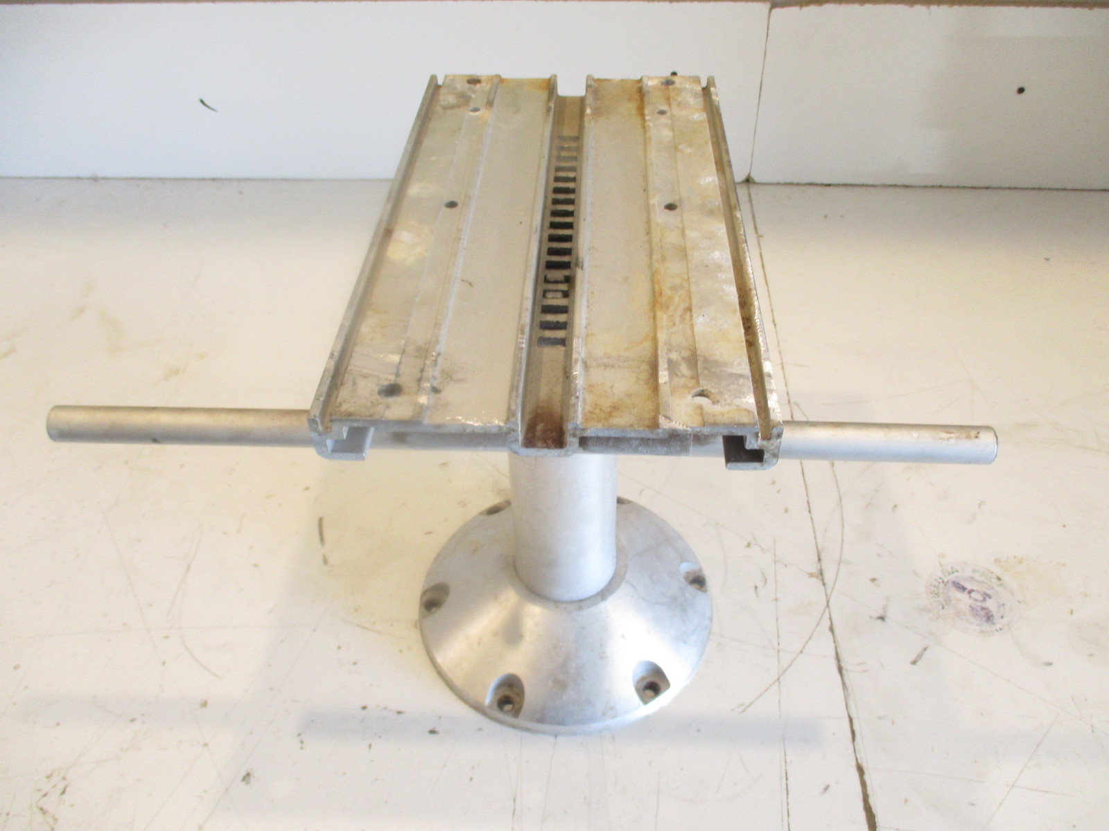 Aluminum Marine Boat Seat Pedestal 13 3/4 in Tall Green Bay Propeller