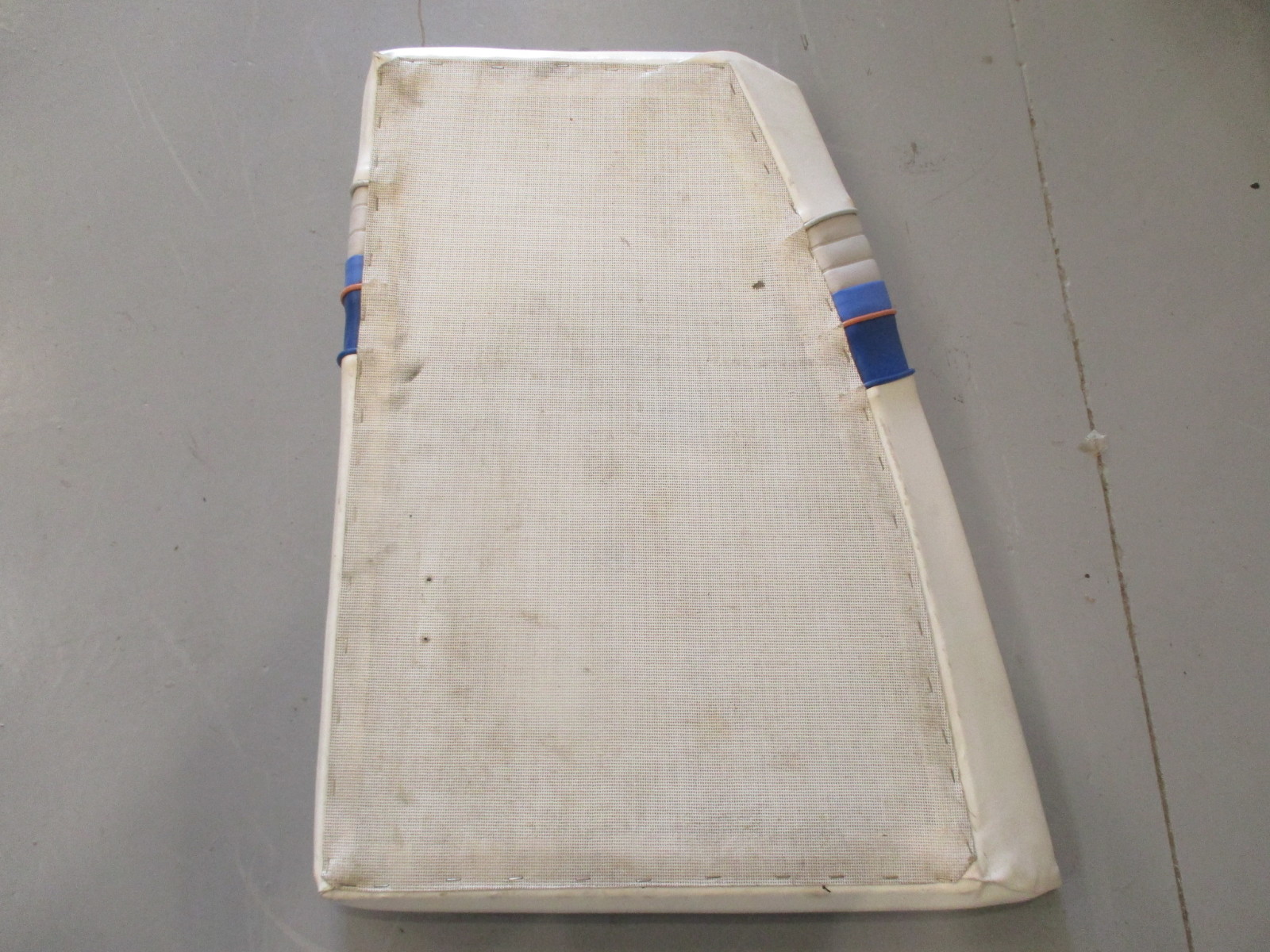 Boat Left Port Bow Seat Cushion for 1993 Sea Ray 180 White & Gray