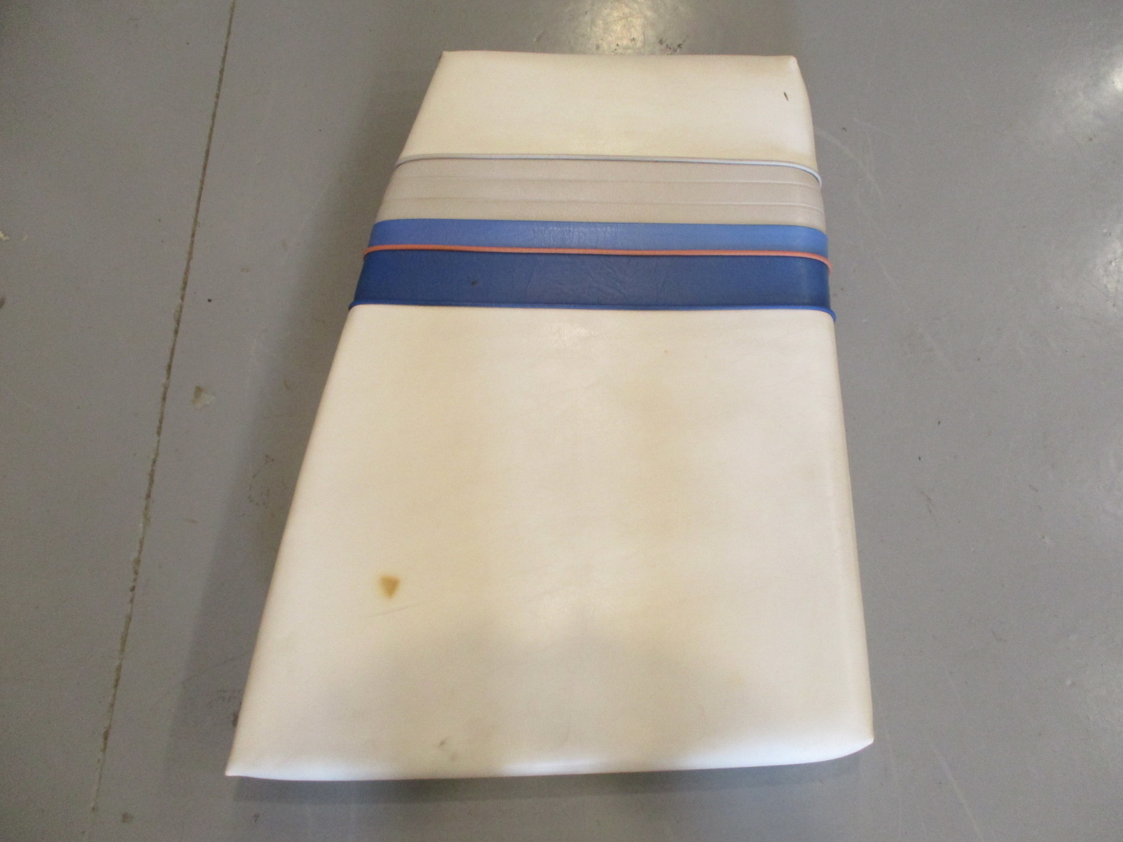 Boat Left Port Bow Seat Cushion for 1993 Sea Ray 180 White & Gray