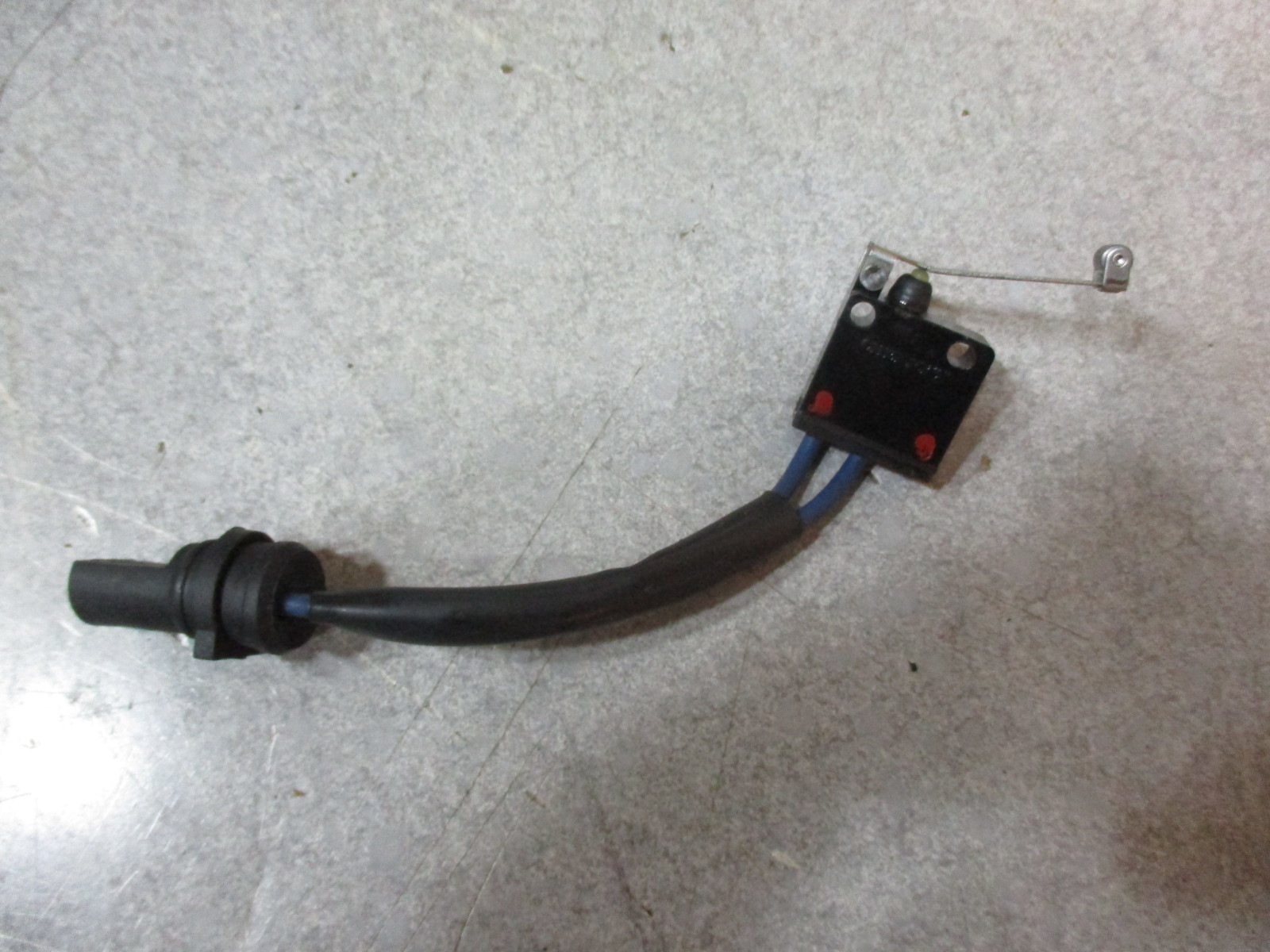 0984148 OMC Cobra Stern Drive Shift Interrupt Cutout Switch 2.35.8L