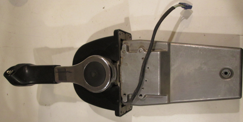 HONDA 06240-ZW5-U40 SINGLE ENGINE TOP MOUNT REMOTE CONTROL FOR PARTS ONLY