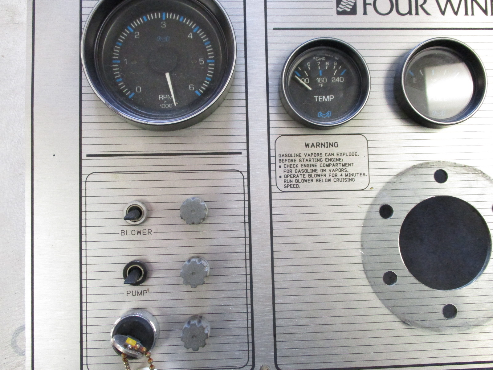 1988 Four Winns 160 Freedom Marine Boat Dash Panel & Gauges Switches Green Bay Propeller