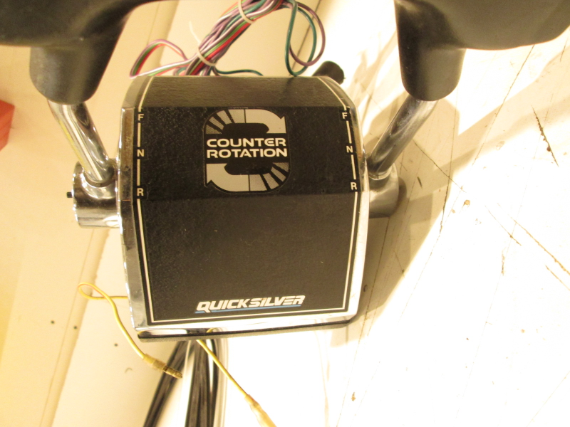 88688A22 Mercury Dual Outboard Remote Control Console Mount W/18' & 20