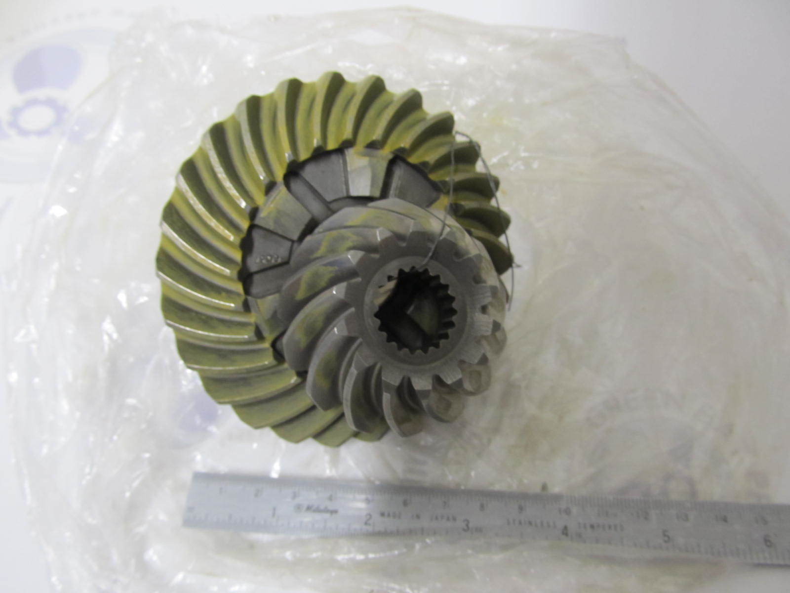 0983141 983141 397564 391289 OMC Stringer Cobra Forward & Pinion Gear Set