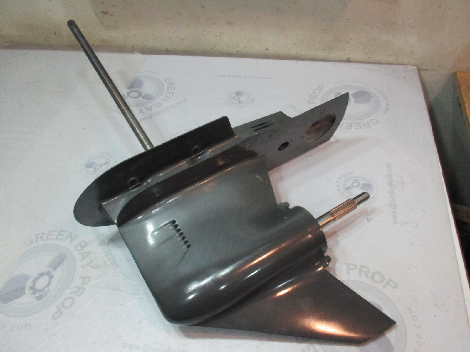 1667-9011A26  Mercury Mariner 100 115 HP Lower Unit Gear Case 1988-1993