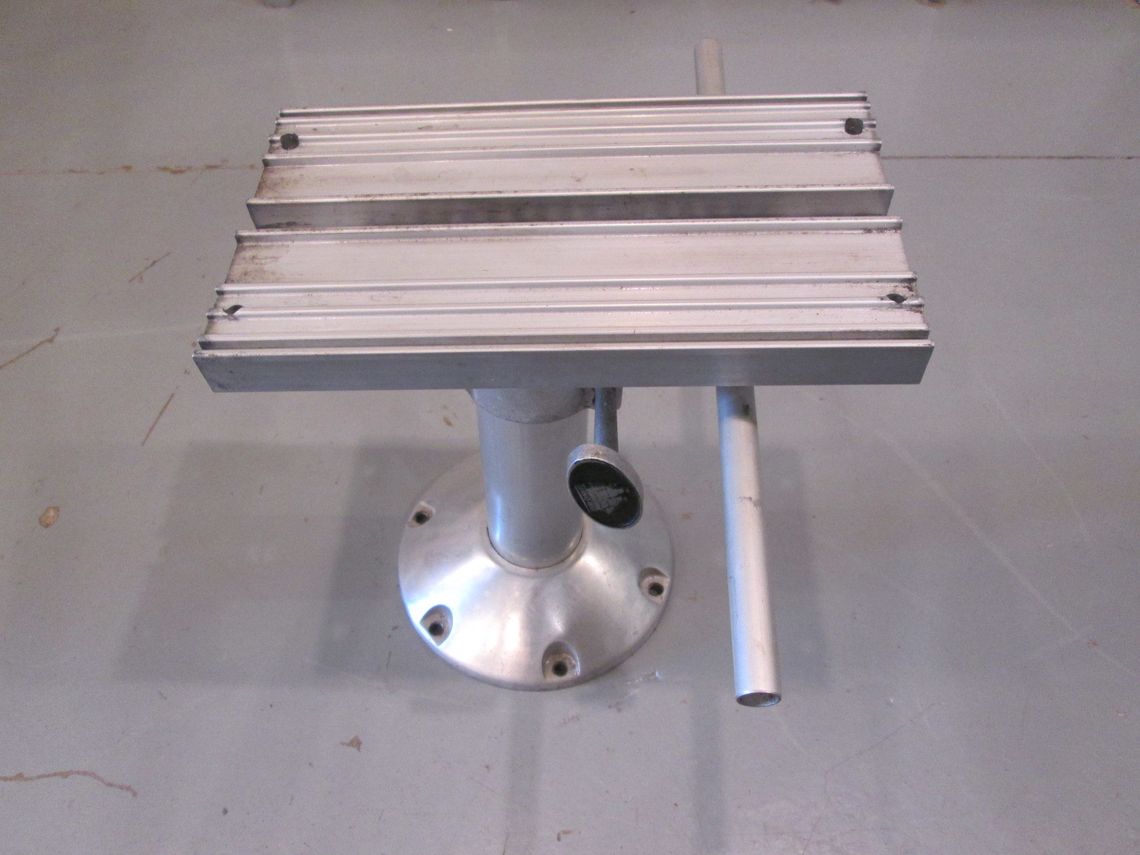 Aluminum ManOWar Marine Boat Seat Pedestal With 9" Base Green Bay