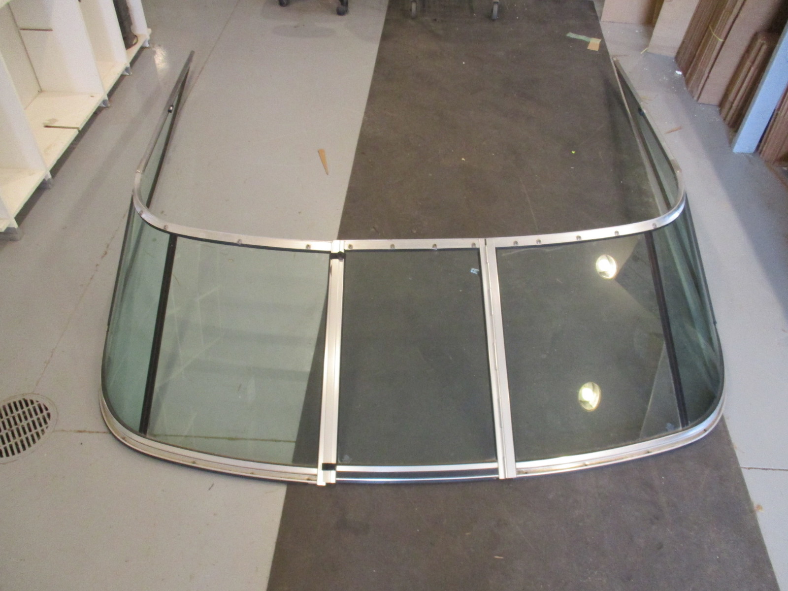 1990 Chaparral 1900SL 19' Boat Windshield Window Glass Curved Walk