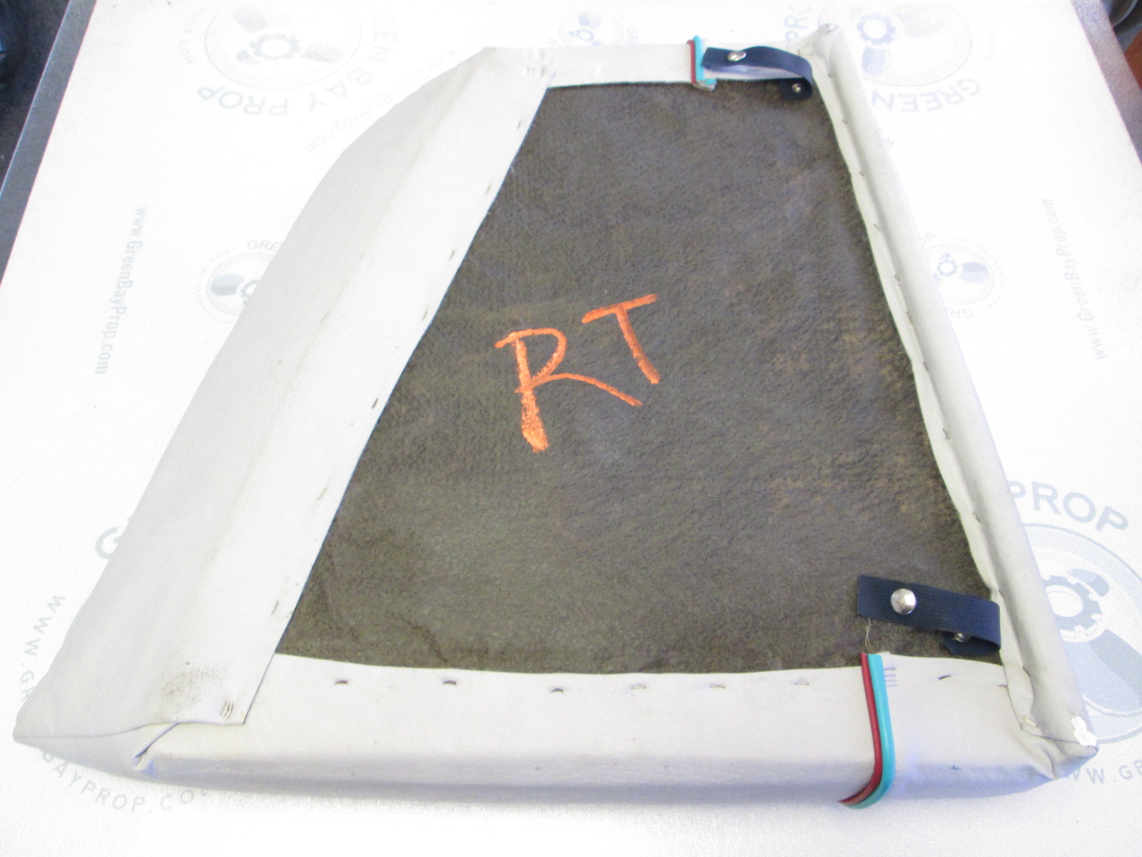 Bayliner Capri Starboard Right Side Front Bow Seat Cushion Green Bay