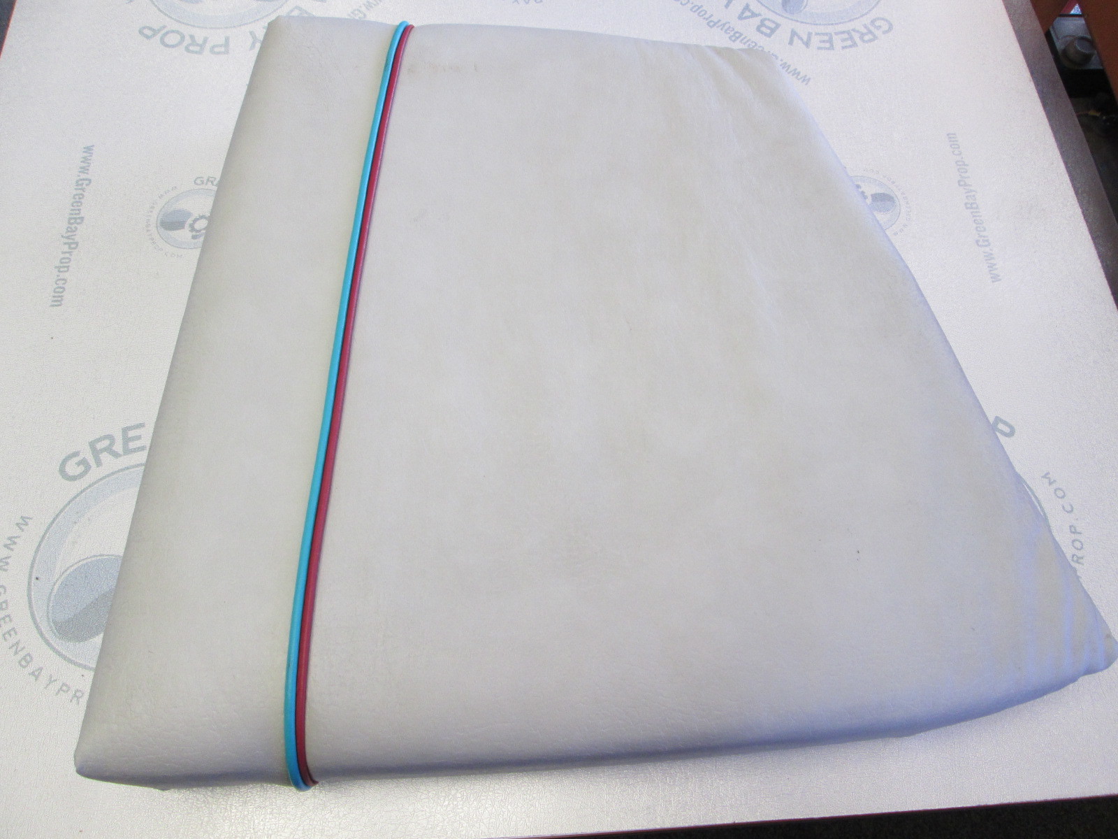 Bayliner Capri Starboard Right Side Front Bow Seat Cushion Green Bay