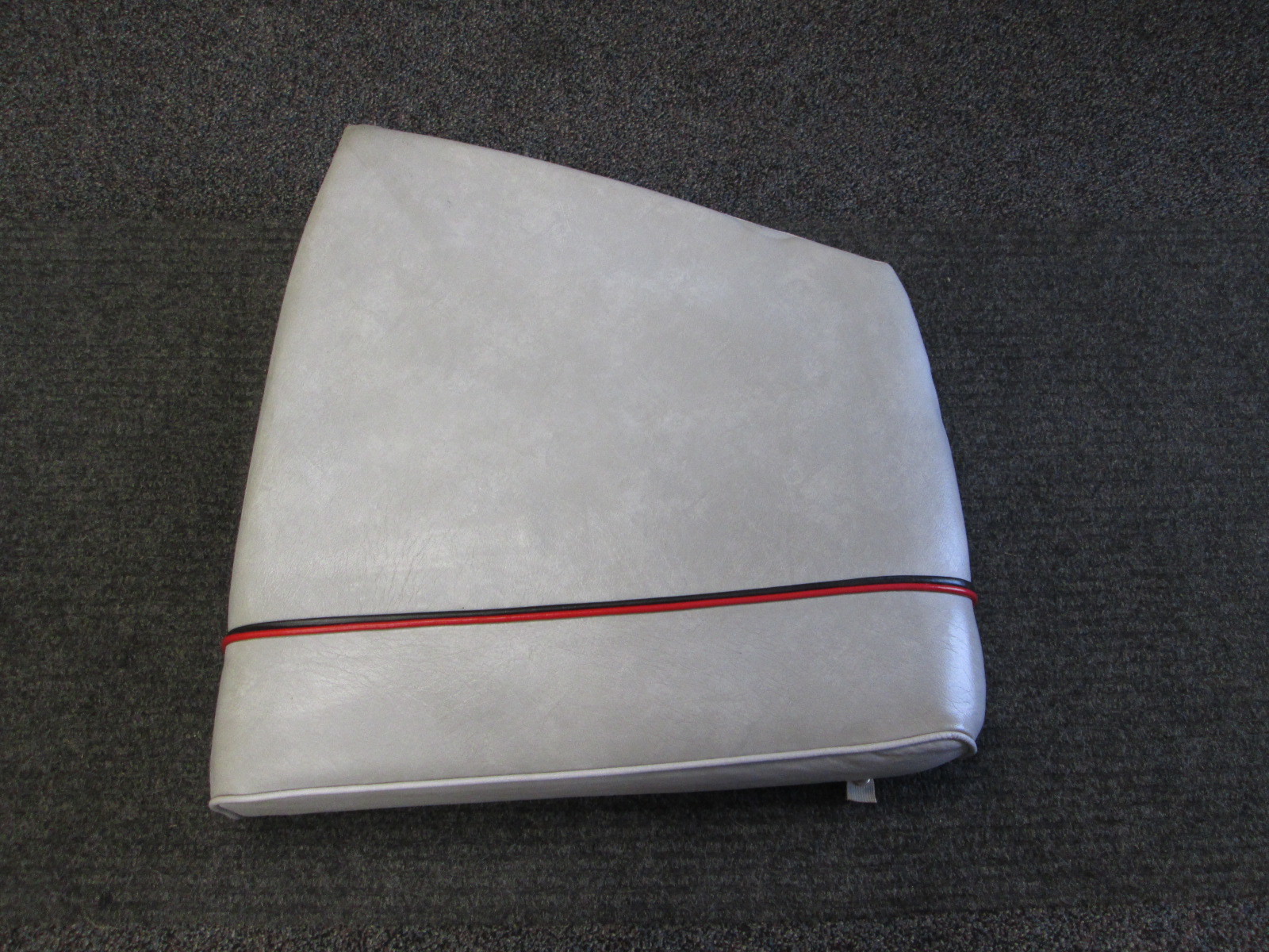 1986 Bayliner Capri Boat Seat Cushion Red Stripe Green Bay Propeller