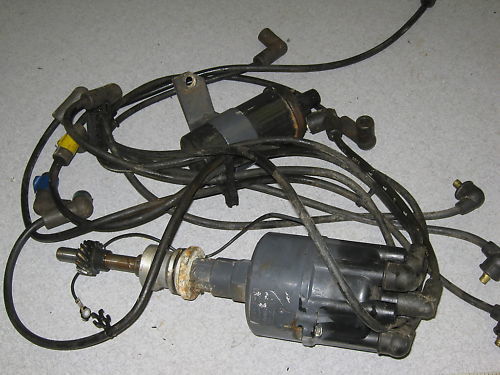 1989 OMC V8 Chevy Stern Drive Distributor and Ignition Coil