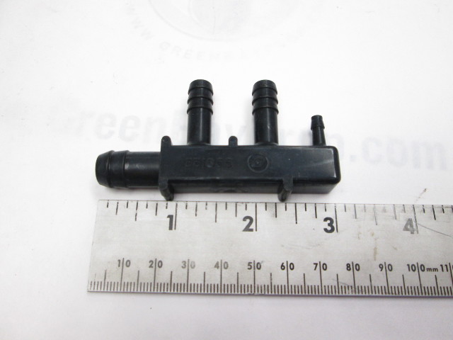 0331055 OMC Evinrude Johnson Outboard Fuel Line Fitting Connector